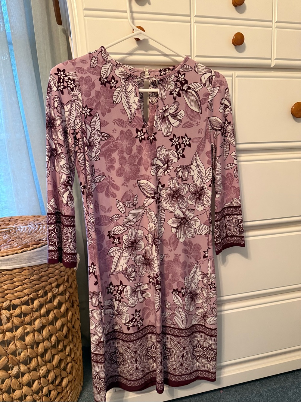 White House Black Market Lavender Floral Long-Sleeve Shift Dress